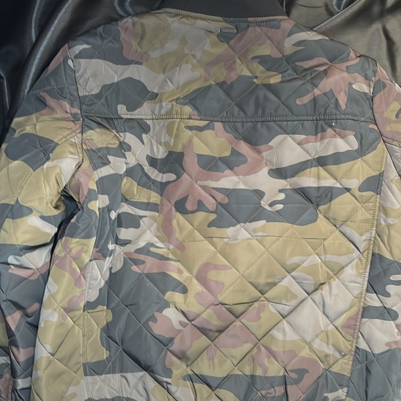 Calvin Kline Camouflage Bomber Women Size L - Picture 5 of 5